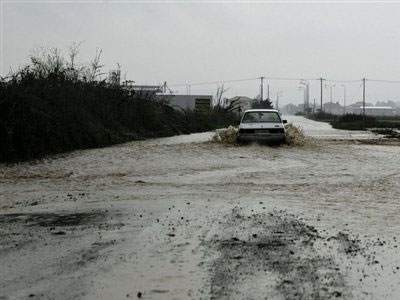 Σε ξενοδοχεία θα περάσουν τη νύχτα οι πλημμυροπαθείς