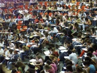 Διπλή εξεταστική για τους φοιτητές