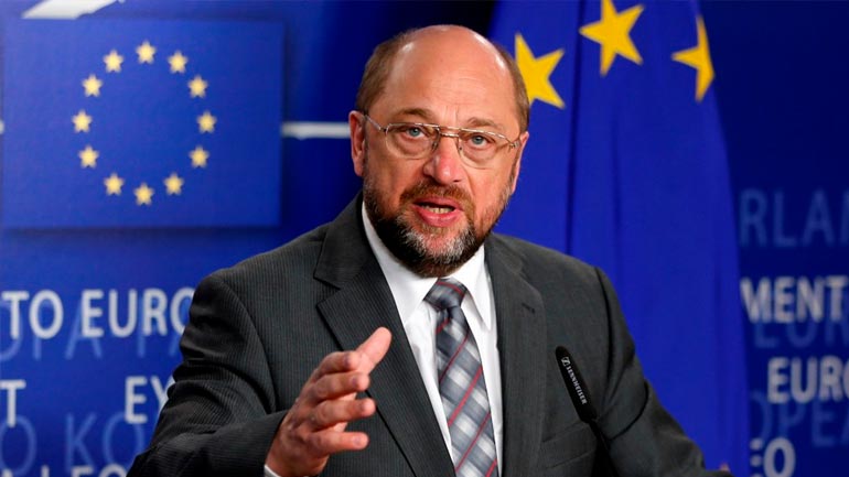 Παρέμβαση: «Κυβέρνηση τεχνοκρατών» μετά το δημοψήφισμα θέλει ο Σουλτς