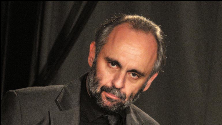 Ανακαλείται ο διορισμός του Χατζάκη στον Εθνικό Θέατρο