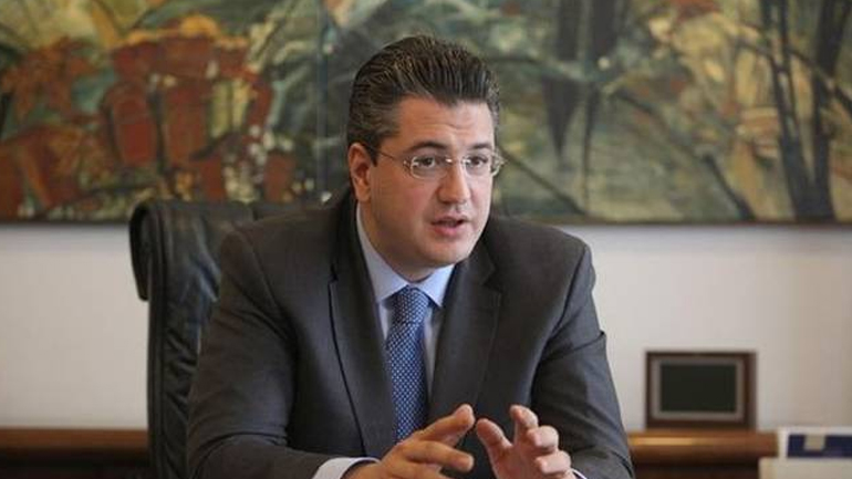 Κατέθεσε την υποψηφιότητά του ο Τζιτζικώστας