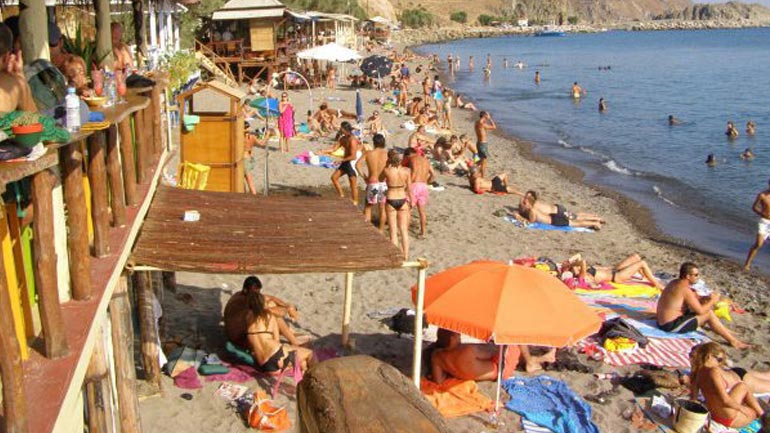 Κοινό μέτωπο των νησιωτών για την προστασία του ελληνικού τουρισμού