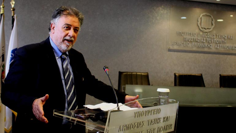 Πανούσης: Δεν υπήρξε κατάλυση του ασύλου από την πλευρά της αστυνομίας