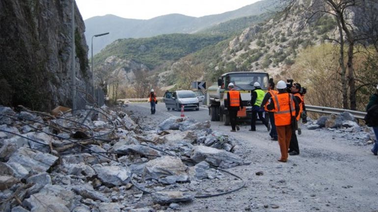Αγωγή 6 εταιριών για το κλείσιμο στα Τέμπη
