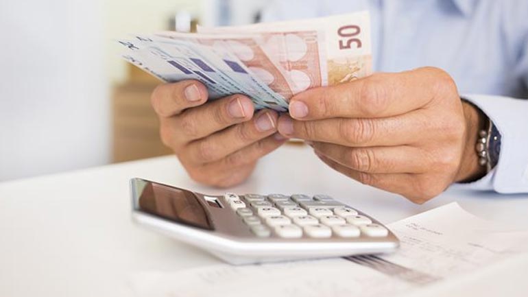 10.000 αιτήσεις σε μια μέρα για τις 100 δόσεις