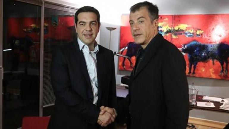 Στον κόσμο του: Σε τηλεμαχία καλεί ο Θεοδωράκης τον Τσίπρα