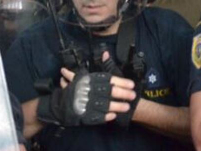 Πειθαρχικός έλεγχος για τον αστυνομικό με το γάντι