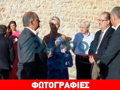 Ο Καραμανλής στον γάμο του υιού Παυλόπουλου