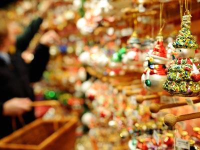 Στις 13 Δεκεμβρίου το προτεινόμενο εορταστικό ωράριο των καταστημάτων