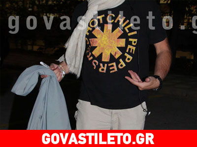 Πήγε στη συναυλία της Lady Gaga με μπλούζα των Red Hot Chili Peppers