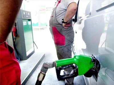 Επιτέθηκαν σε υπαλλήλους της Περιφέρειας ενώ έκαναν έλεγχο σε πρατήριο