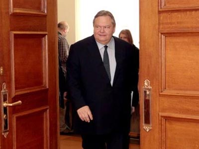 Συνεδριάζει η Κ.Ο. του ΠΑΣΟΚ πριν την ψηφοφορία