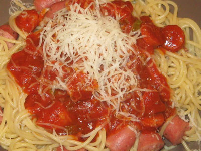 Συνταγή: Σπαγγέτι με λουκάνικο γαλοπούλας