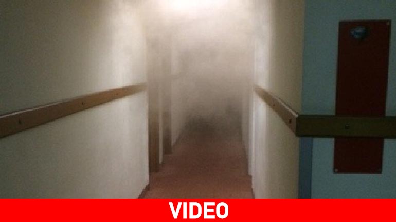 Η στιγμή της πυρκαγιάς μέσα στο ξενοδοχείο «Βεργίνα» στη Θεσσαλονίκη