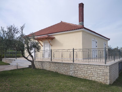 Η μονοκατοικία αντιστέκεται στην κρίση της οικοδομής