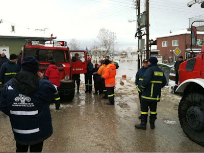 Επιχείρηση απεγκλωβισμού στη Ζαχλωρού