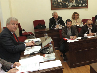 Άγρια κόντρα Πρωτόπαπα – Κουρουμπλή στην Εξεταστική