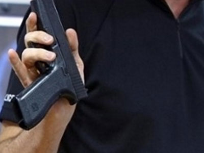 Λήστεψαν νεαρή γυναίκα με αεροβόλο