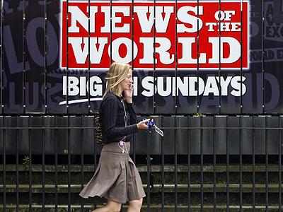 Δημοσιογράφοι της News of the World κατηγορούνται για υποκλοπές