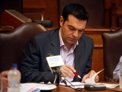 ΣΥΡΙΖΑ: Κατατέθηκε πρόταση νόμου για τα υπερχρεωμένα νοικοκυριά