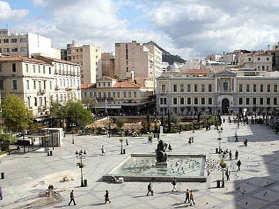 Άφαντες οι προτομές από την πλατεία Κοτζιά