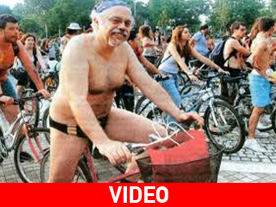 Τρεμόπουλος: Ο γυμνός ποδηλάτης