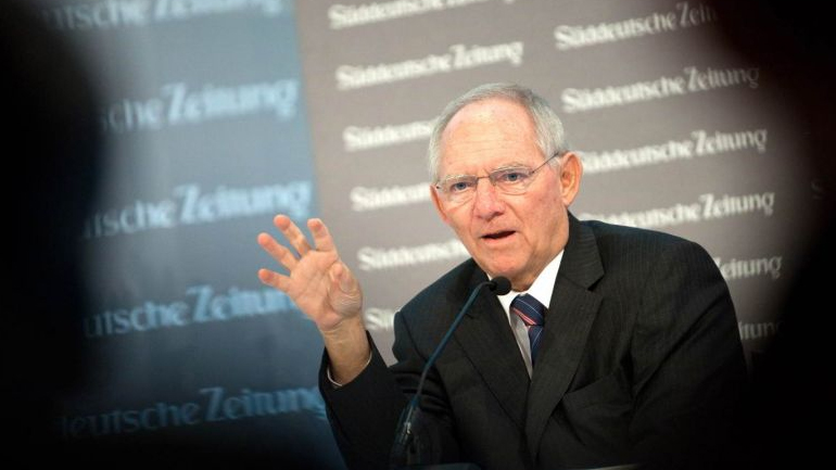 Έκτακτη δαπάνη Σόιμπλε ύψους 6 δισ. ευρώ για την προσφυγική κρίση