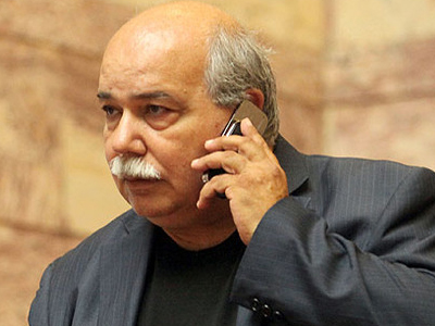 Ο Βούτσης αποδοκιμάζει την Κωνσταντοπούλου