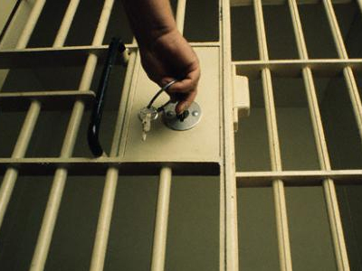 Ξεκινούν 24ωρες επαναλαμβανόμενες απεργίες οι σωφρονιστικοί