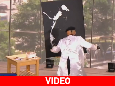 Ο ζωγράφος που άφησε άφωνους τους τηλεθεατές