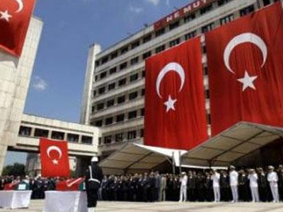 H τουρκική Βουλή αδειοδοτεί τον Ερντογάν για πόλεμο με τη Συρία H τουρκική Βουλή αδειοδοτεί τον Ερντογάν για πόλεμο με τη Συρία