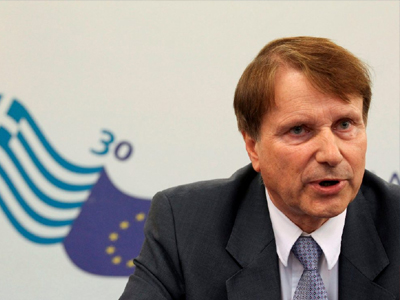 «Πρέπει να δώσουμε χρόνο στην Ελλάδα»