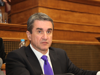 Δέσμευση Λοβέρδου για άρτια εξυπηρέτηση στον ΕΟΠΥΥ