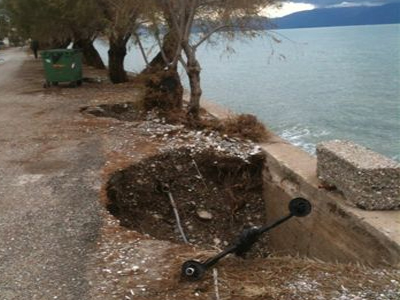Στη Βουλή το θέμα διάβρωσης των ακτών Αιγιάλειας