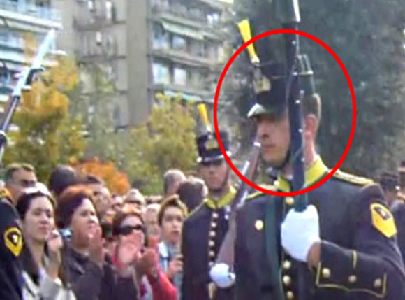 «Έβγαλαν λάδι» τον φιλοχουντικό Έυελπι