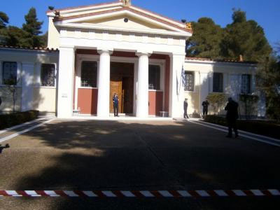 Με εργάτες… «θωρακίζουν» την Αρχαία Ολυμπία