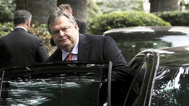 Παναγούλης για Βενιζέλο: Να μπουν σε μυρμηγκοφωλιά