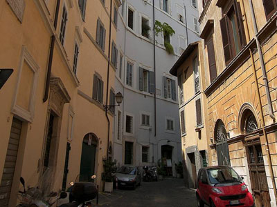 Ιταλία: «Πληρώνουν το μάρμαρο» οι ιδιοκτήτες ακινήτων