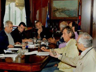 Σύσκεψη στο Δημαρχείο Πειραιά για τις πλημμύρες