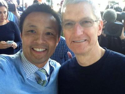 Ο Tim Cook στην ουρά…