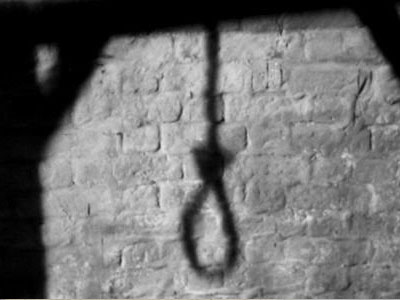 Τα παιδιά βρήκαν τη μητέρα τους νεκρή! Τα παιδιά βρήκαν τη μητέρα τους νεκρή!