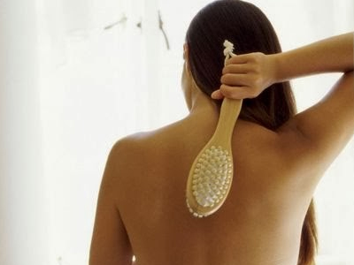 Έλαιο jojoba για τέλεια πλάτη χωρίς σπυράκια!