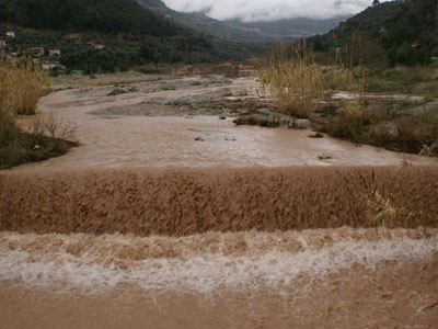 Μηνυτήρια αναφορά για τις πλημμύρες στην Αιγιάλεια