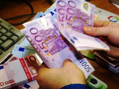 Πρόστιμα σε τέσσερις ενώσεις μεσιτών