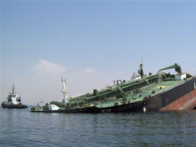 Τάνκερ βυθίστηκε στο λιμάνι του Δυρραχίου