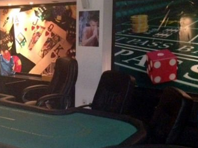 Έφοδος σε παράνομο «καζίνο» στον Πειραιά