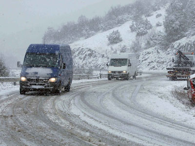 Προβλήματα από την κακοκαιρία σε όλη την Ελλάδα