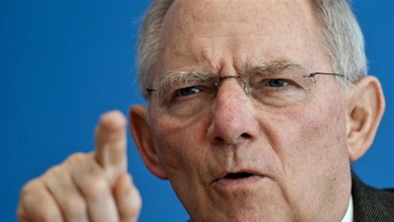 Σόιμπλε: Η μπάλα είναι στο ελληνικό γήπεδο