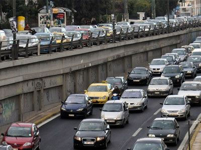 ΤΩΡΑ: Η κίνηση στους δρόμους