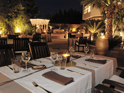 Ελληνικές γεύσεις από τη Ντ. Νικολάου στο Όμικρον